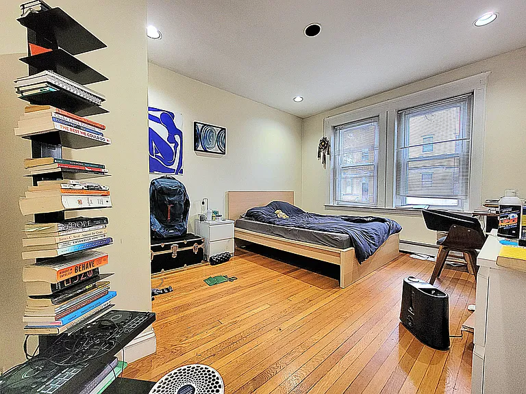 94 Pleasant St #3 — Photo 6
