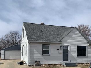 117 N Lowell Ave, Sioux Falls, SD 57103