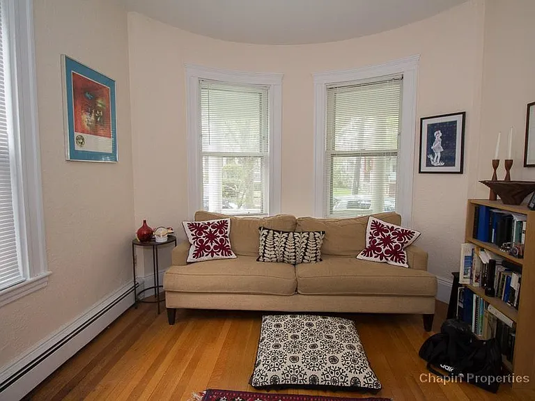 15 Kenwood St #1 — Photo 4
