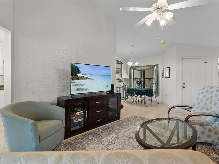 235 Southampton Ln #276 — Photo 5