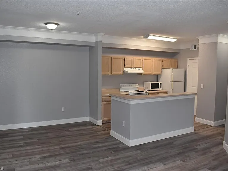 11561 Villa Grand #717 — Photo 3