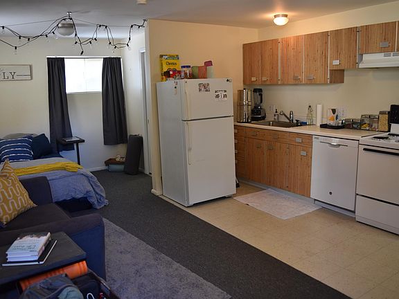 4th image of 1432 N Gaylord St #7