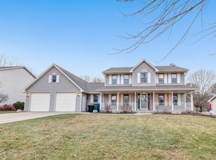 869 Pinecrest Rd, Green Bay, WI 54313