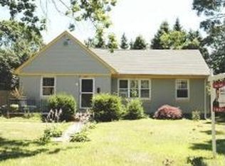 245 Clinton Ave, East Patchogue, NY 11772