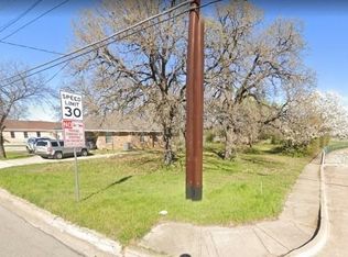 605 Lakey St, Denton, TX 76205