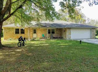 1215 S Andrews Rd, Yorktown, IN 47396