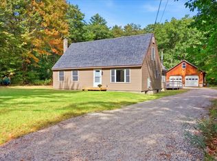 25 E Oxford Road, Oxford, ME 04270