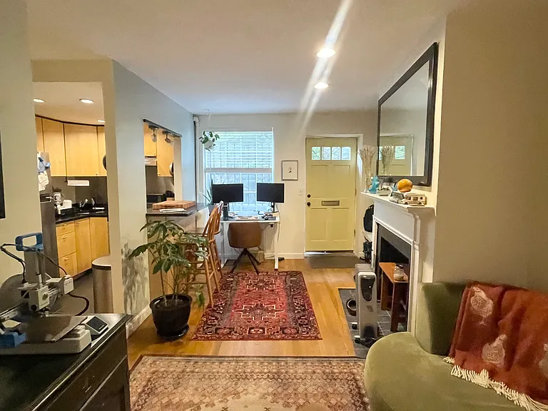 9 Primus Ave #1 — Photo 2