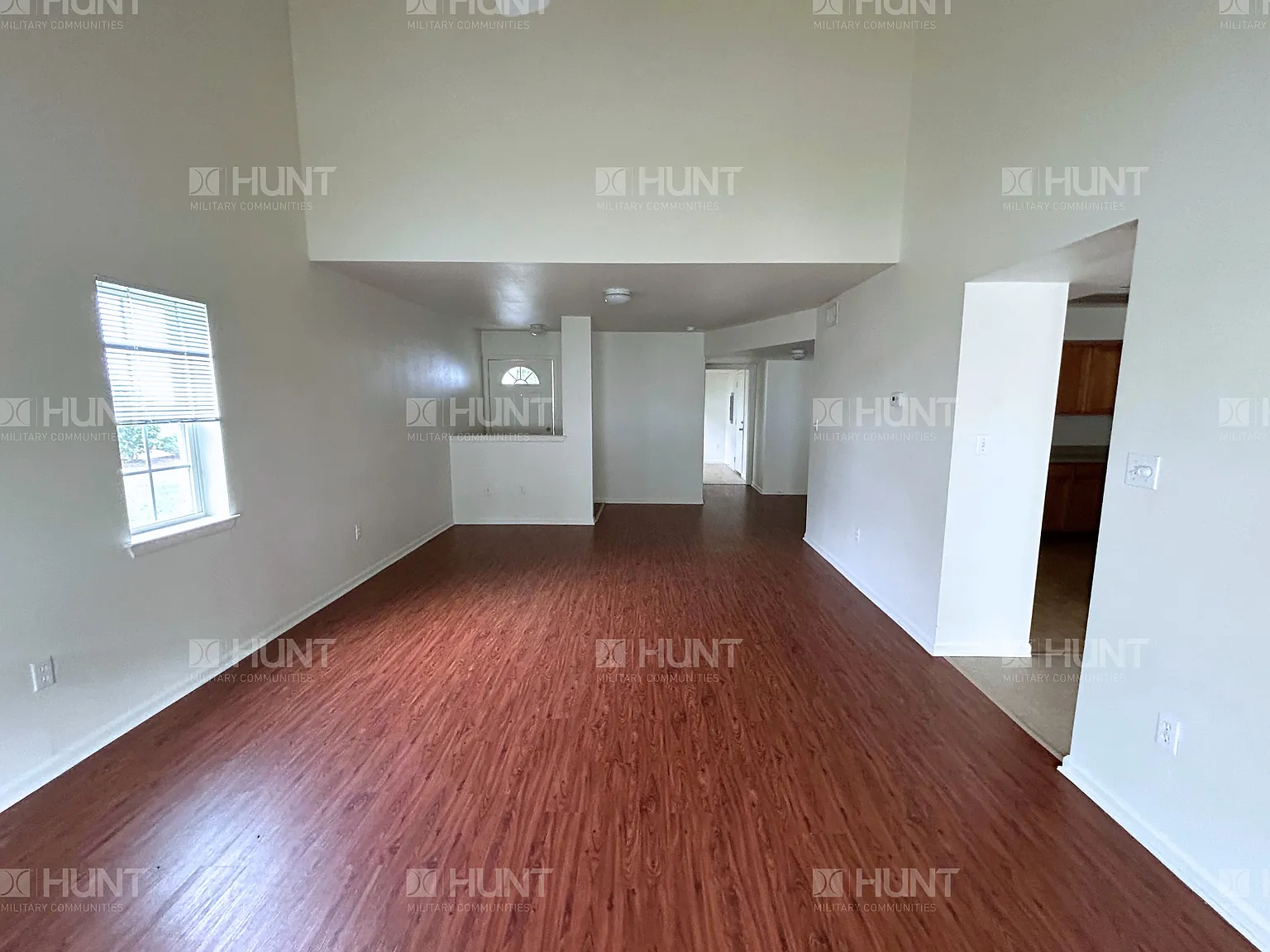 3 bed, 2.5 bath, 1861 sqft, $2,250 — Photo 3