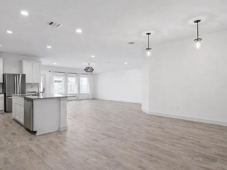 13220 Lago Acero Ln — Photo 2