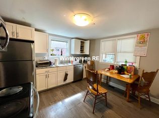 34 Crescent St #1F, Somerville, MA 02145