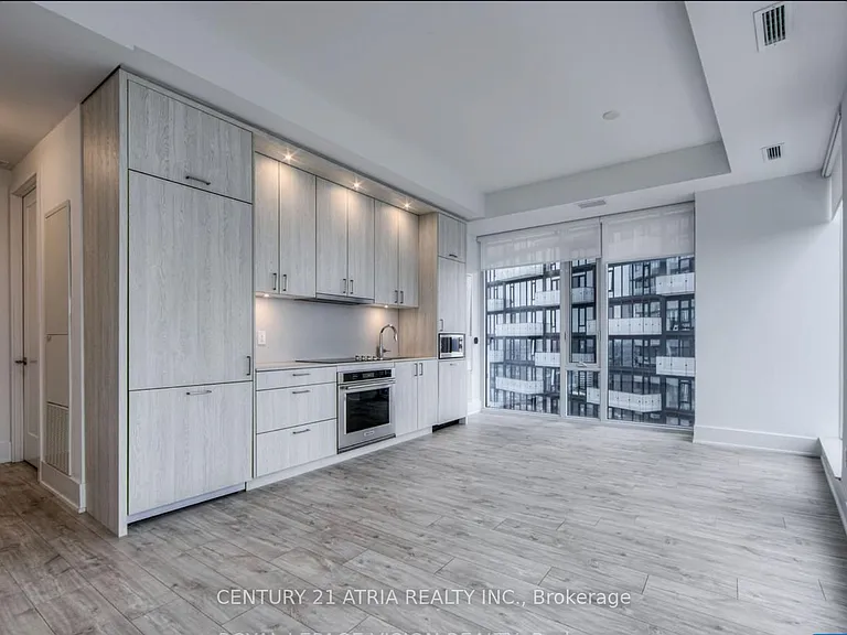 470 Front St W #1812 — Photo 4