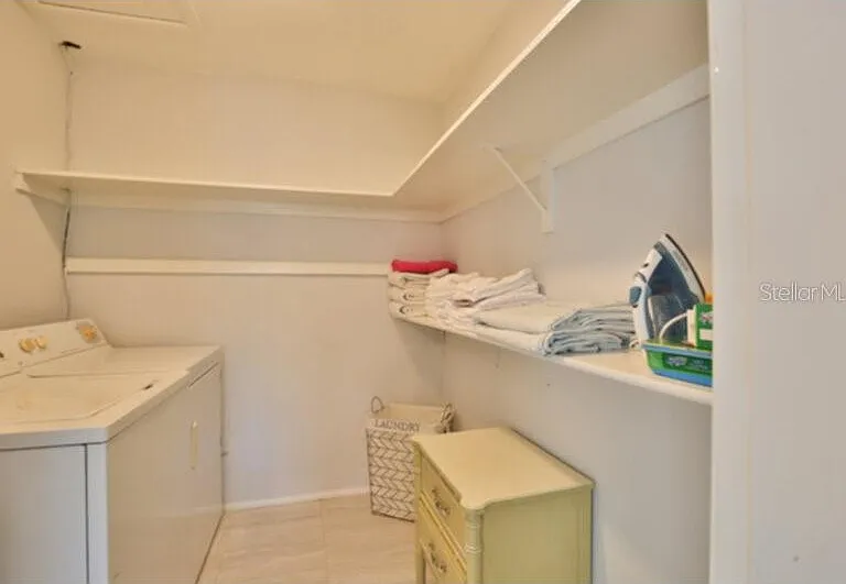 422 Julia Pl #C — Photo 19