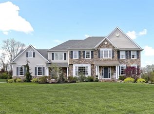42 Still Hollow Rd, Lebanon, NJ 08833