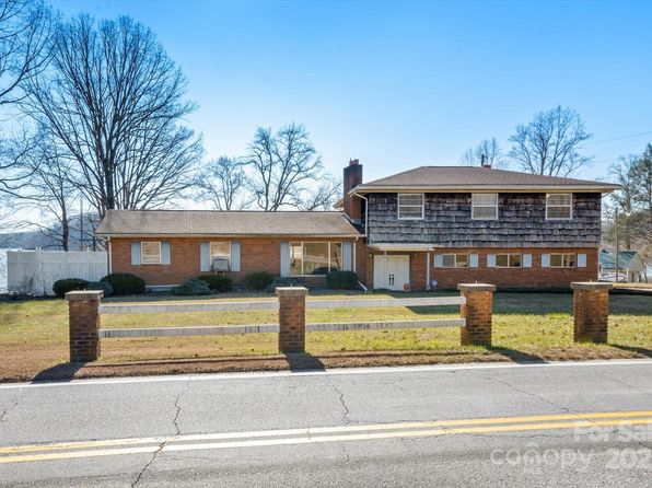 4186 Lake James Rd, Marion, NC 28752