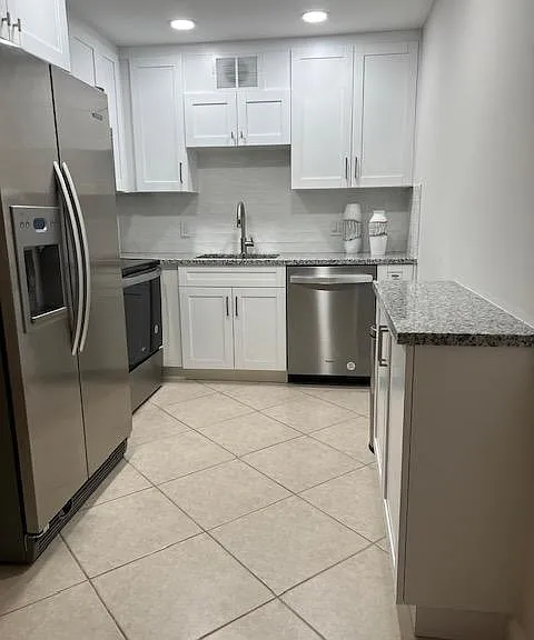 750 SW 133rd Ter #C106 — Photo 1