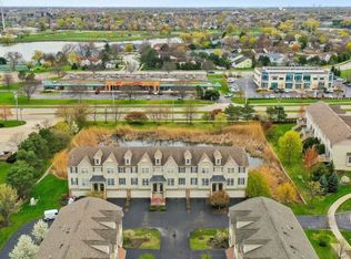 349 N Commerce St, Aurora, IL