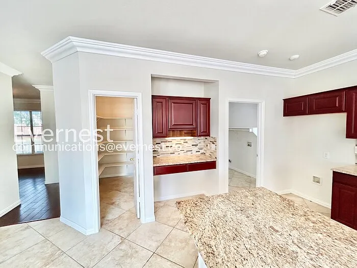 6458 Riverside Dr — Photo 6