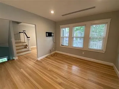 41 Garrison Ave — Photo 6