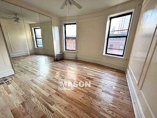 2nd image of 171 E 81st St #5S