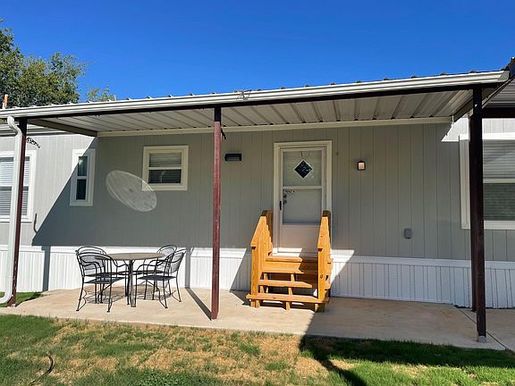 4th image of 3524 Gerry Dr