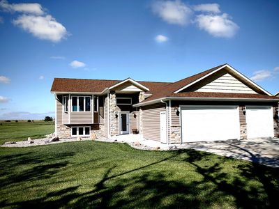 5512 Shoal Dr, Bismarck, ND, 58503