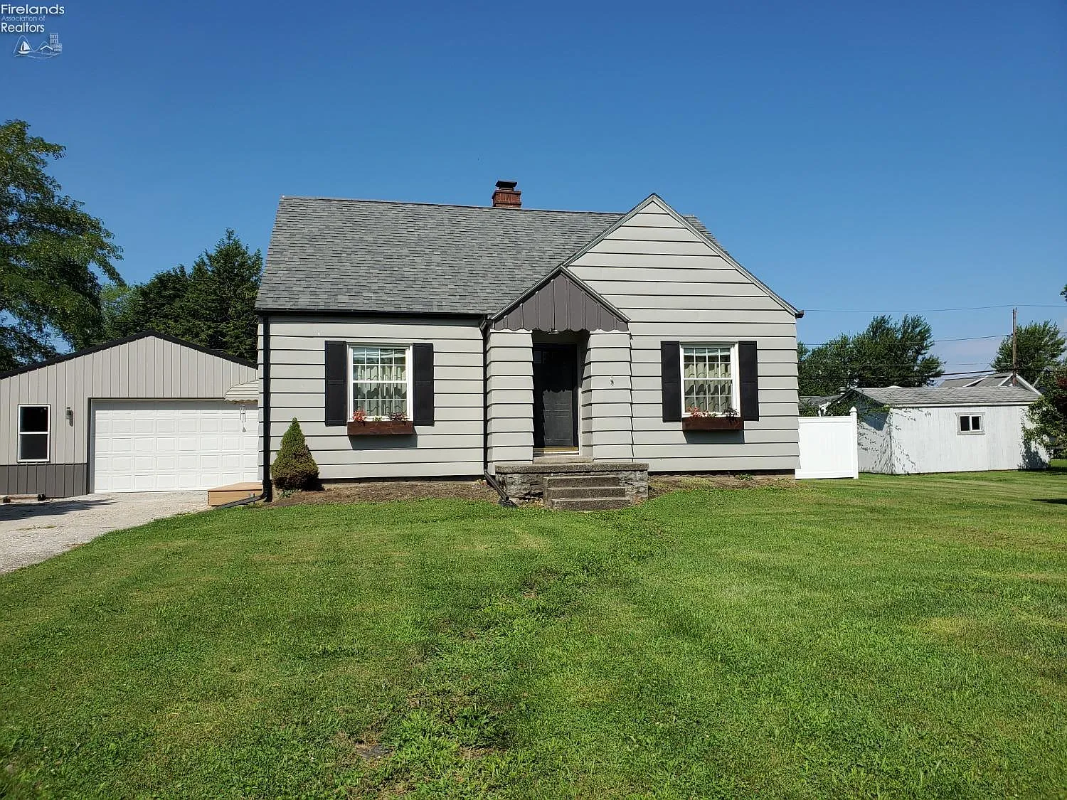 Descubrir 70+ imagen oakley park tiffin ohio Thptnganamst.edu.vn