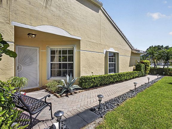 4th image of 9461 Bridgeport Drive