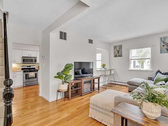 2nd image of 73 Dell Ave #73