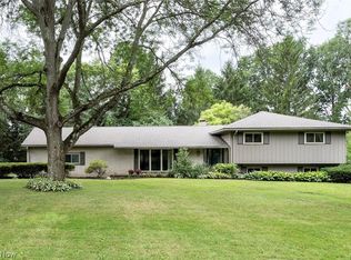 120 Charlene Dr, Peninsula, OH 44264