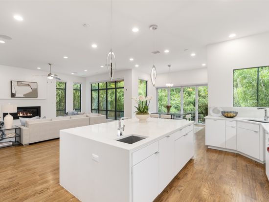 6620 Lake Circle Dr, Dallas, TX 75214