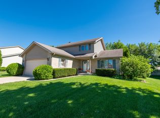 16733 W Saddlewood Dr, Lockport, IL