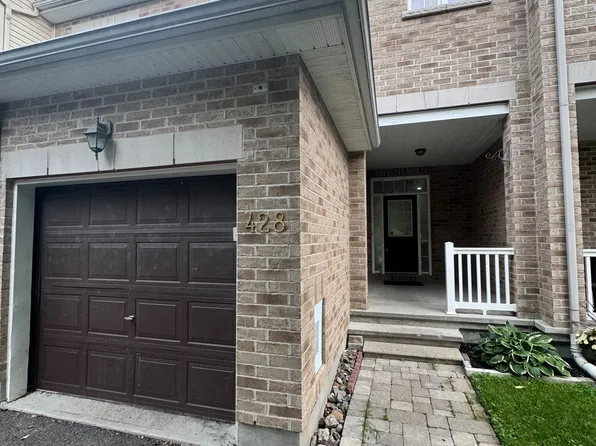 428 Foxhall Way, Ottawa, ON K2M 0G1