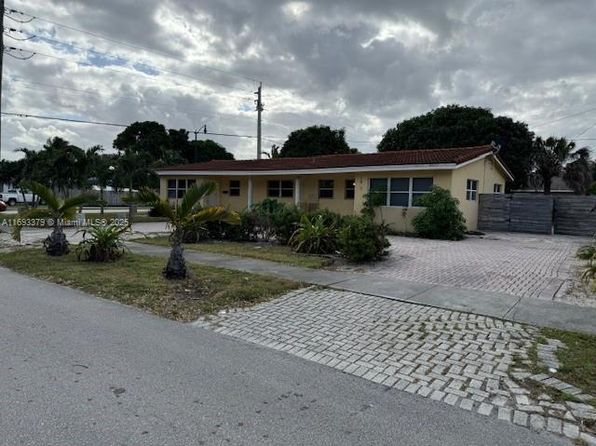 1433-1435 SE 2nd Ter, Deerfield Beach, FL 33441