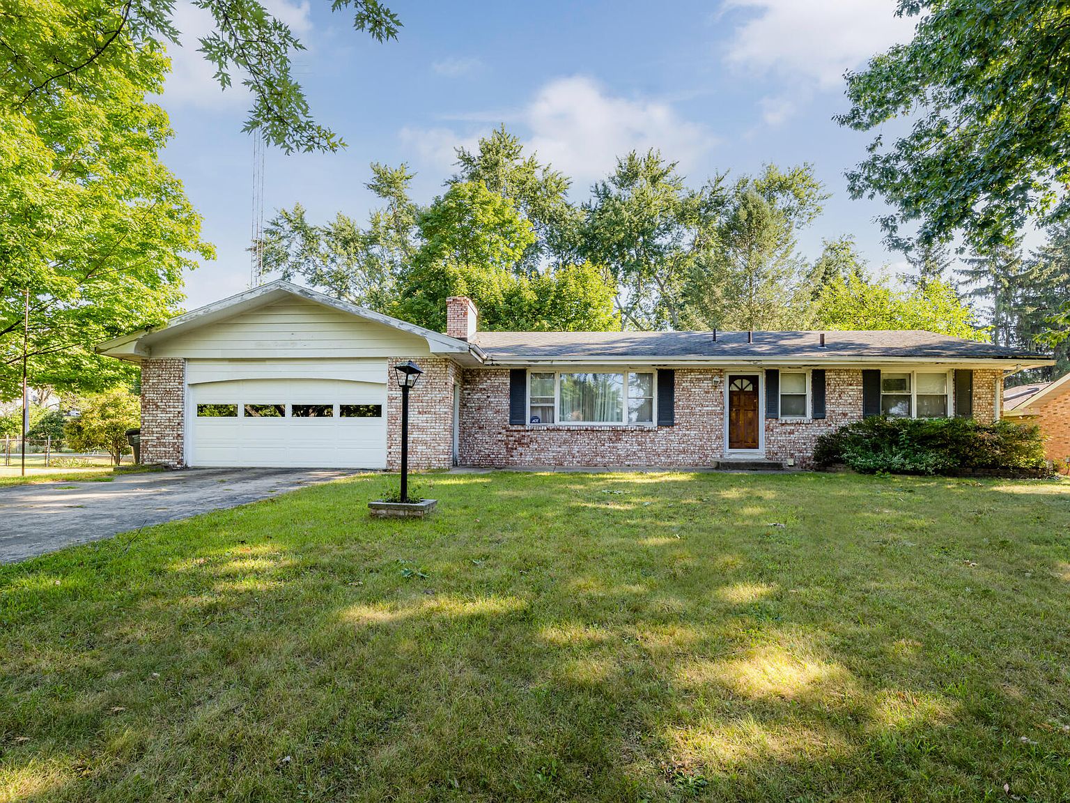 2401 Riverbend Dr, Benton Harbor, MI 49022 Zillow