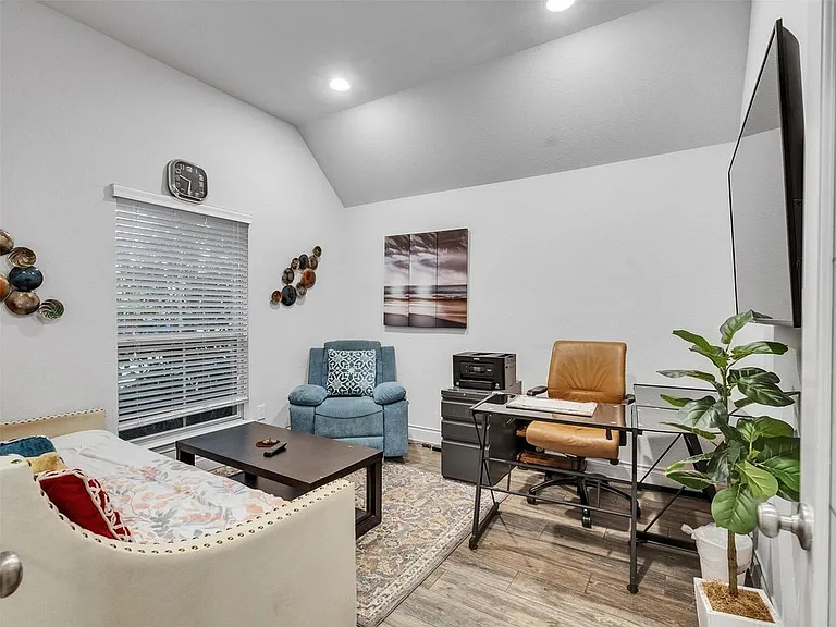 23311 Darst Field Trl — Photo 18