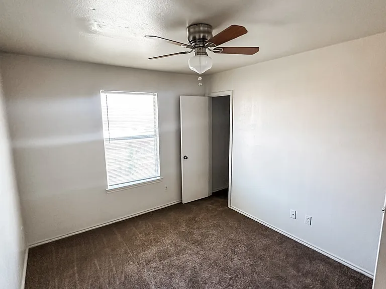 1604 Windward Dr #C — Photo 11