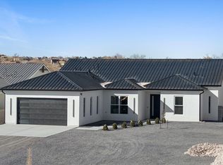 1541 Monterrey Rd NE, Rio Rancho, NM 87144