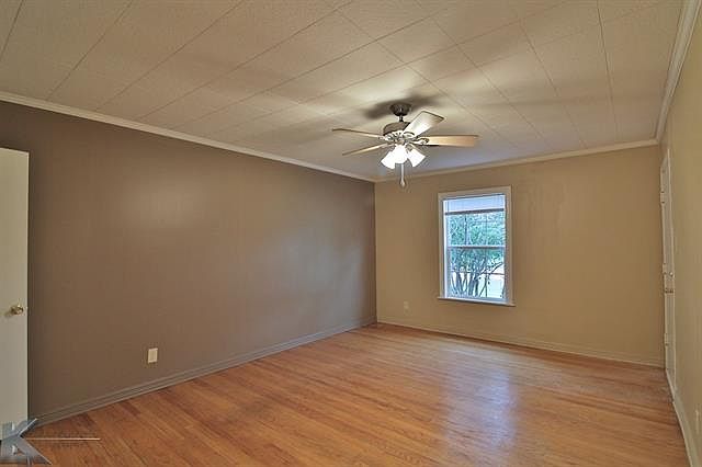 1st image of 2542 S 11th St