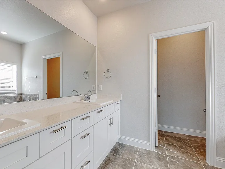 961 Waterview Dr — Photo 21