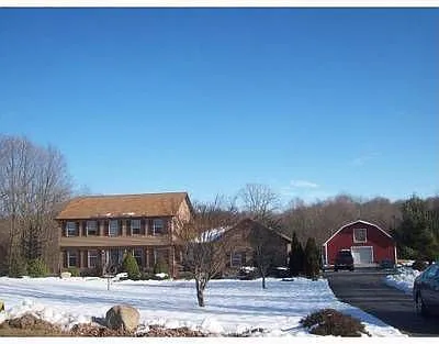 18 Boyce Rd photo 1