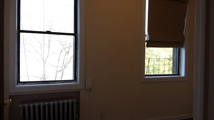 Rented by Camhi NYC Realty Inc | media 14