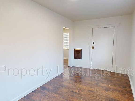 3rd image of 2714 Virginia Ave
