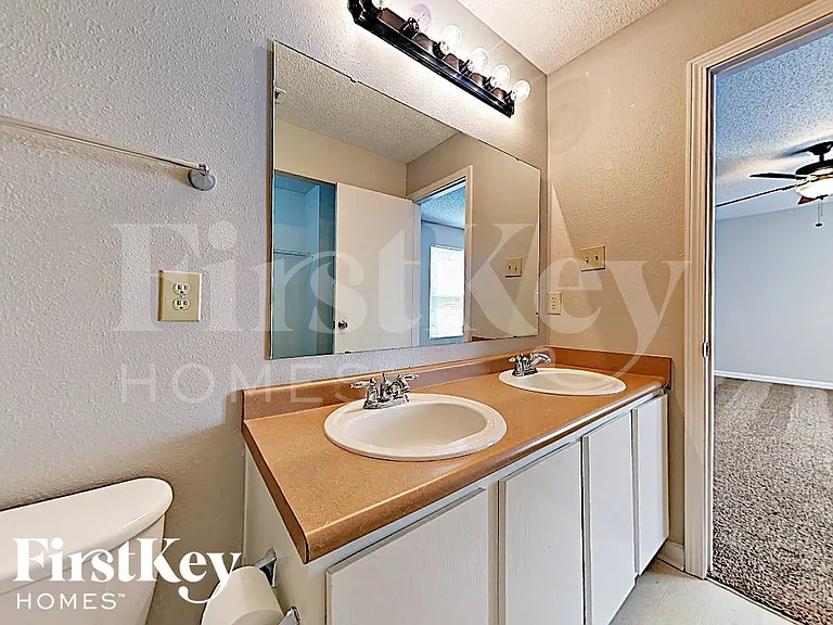 4234 Kellybrook Dr — Photo 8