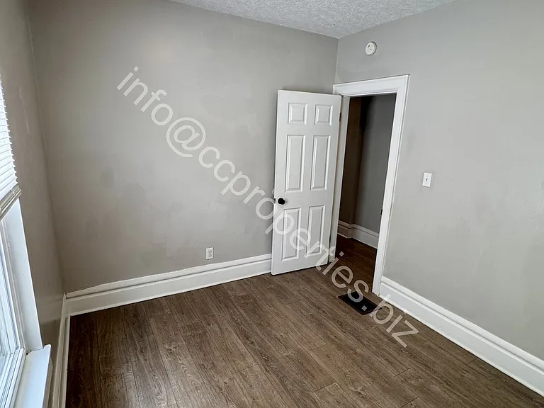 904 Oakwood Ave — Photo 15