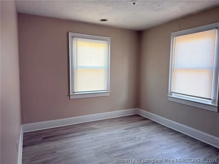 307 Hawthorne Rd — Photo 9