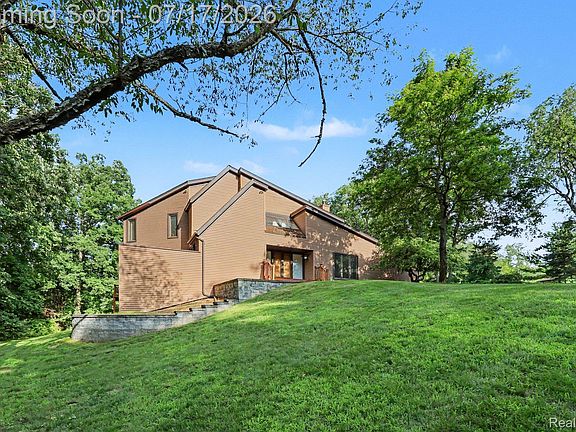 2nd image of 5685 Paint Valley Dr