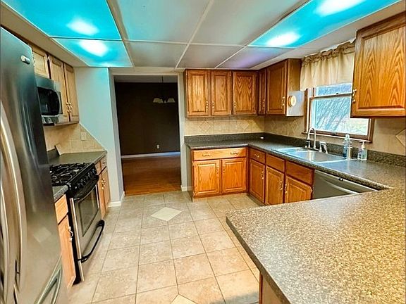 4th image of 5110 Heritage Dr