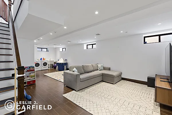 Sold by Leslie J. Garfield | media 12