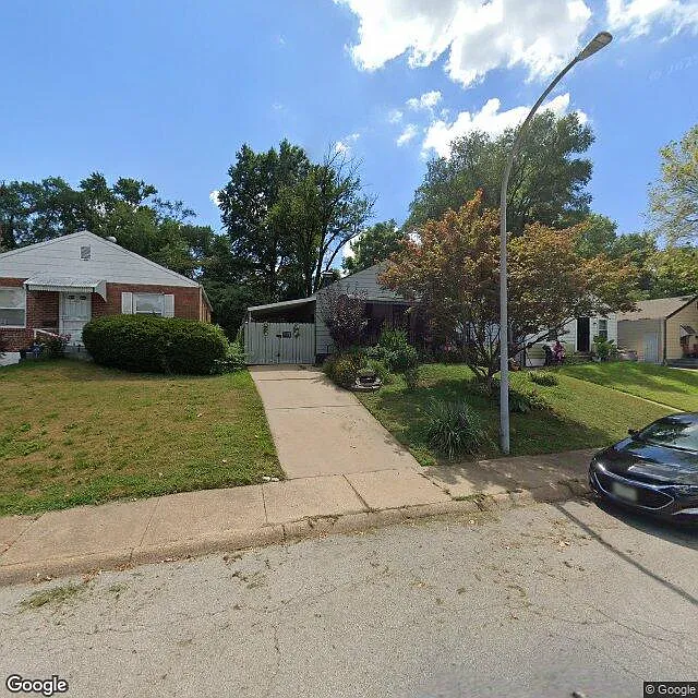 854 Nassau Dr